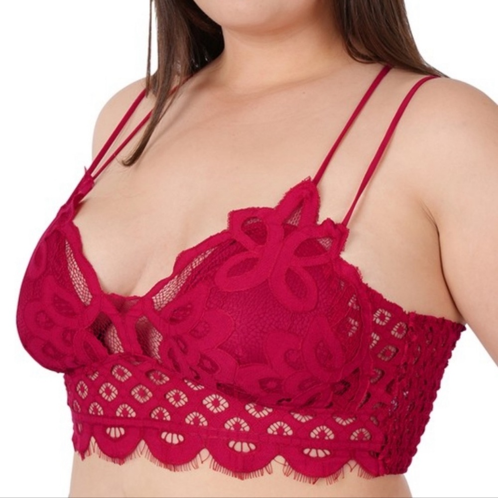 Plus Size Bralette Lace Top with Bra Pads- Burgundy